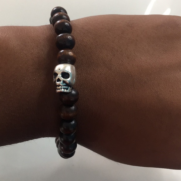 Wooden bracelet with skull - Picture 2 of 2